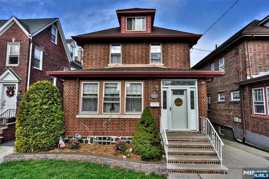 519 Saint Pauls Avenue, Cliffside Park, NJ 07010 - #2
