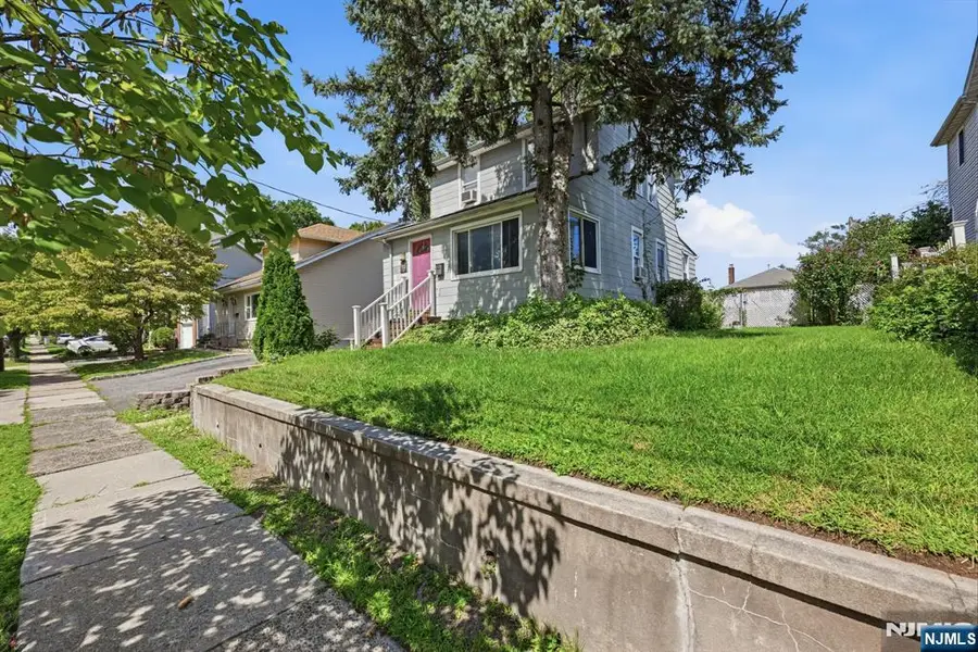 809 Elm Avenue, Ridgefield, NJ 07657 - #3
