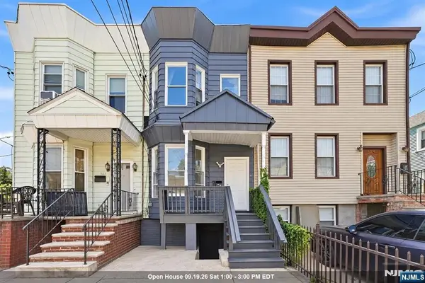 363 Forrest Street, Jersey City, NJ 07304