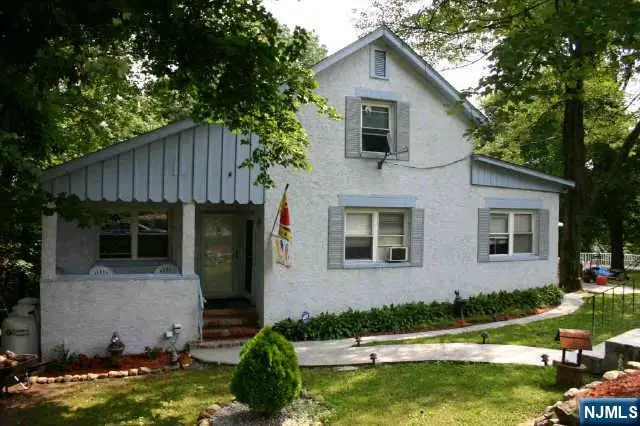 9 Cedarbrook Road, West Milford, NJ 07480 - #2