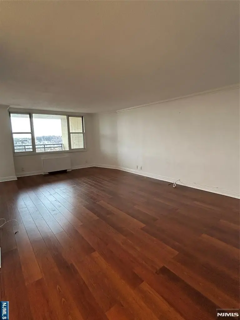 2200 Central Road 9W, Fort Lee, NJ 07024 - #3