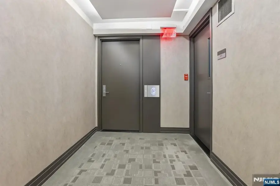 1500 Palisade Avenue 18C, Fort Lee, NJ 07024 - #2