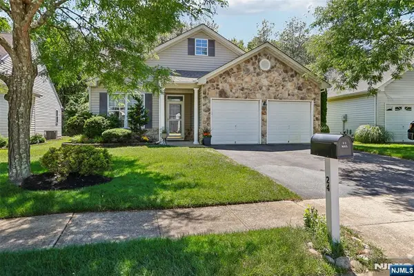 24 Morning Glory Court, Brick, NJ 08724