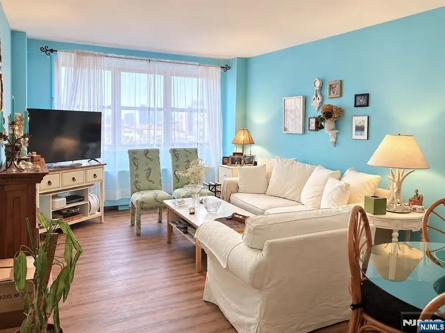 7100 Boulevard E 6K, Guttenberg, NJ 07093 - #2