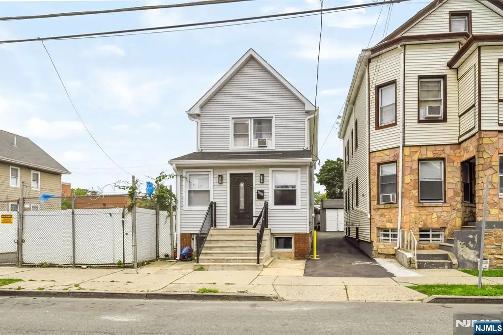 649 30th Street, Paterson, NJ 07513 - #1