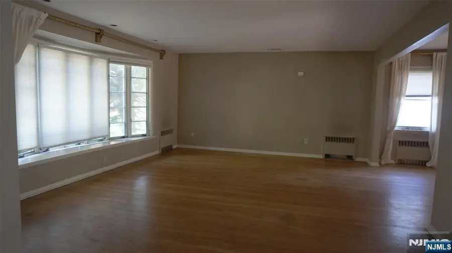8 S Mountain Way, West Orange, NJ 07052 - #3
