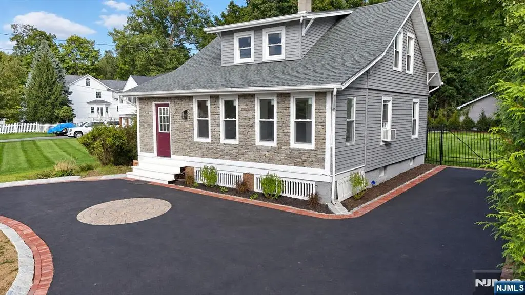 754 Wyckoff Avenue, Wyckoff, NJ 07481 - #1