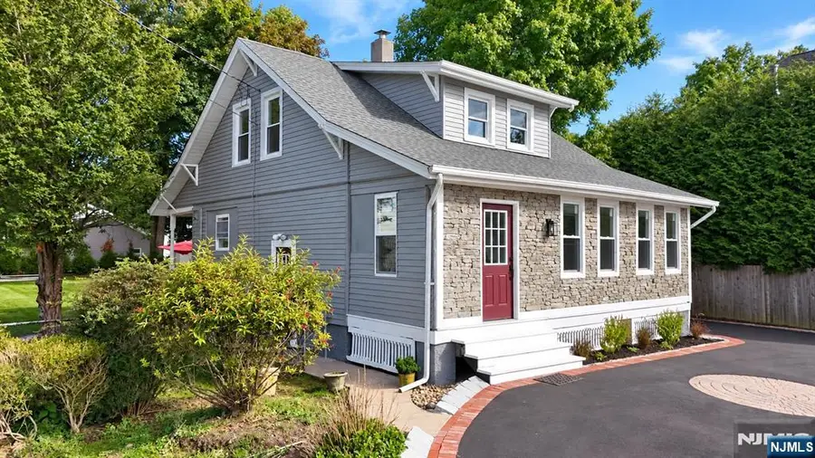 754 Wyckoff Avenue, Wyckoff, NJ 07481 - #2