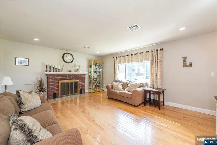 47 Grove Street, Oak Ridge, NJ 07438 - #3