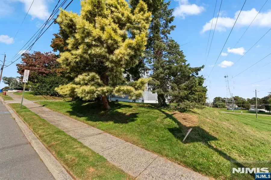 54 Fischer Avenue, Nutley, NJ 07110 - #3