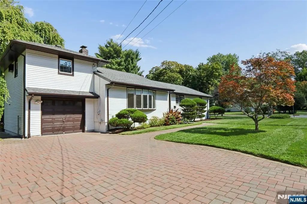4 Marconi Street, Tenafly, NJ 07670 - #1