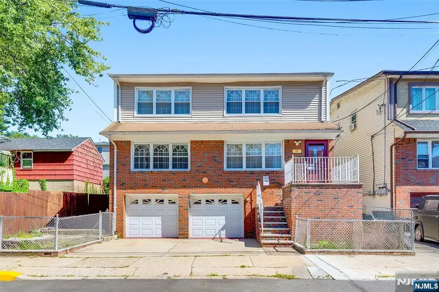 11 Burdette Place, Fairview, NJ 07022 - #2
