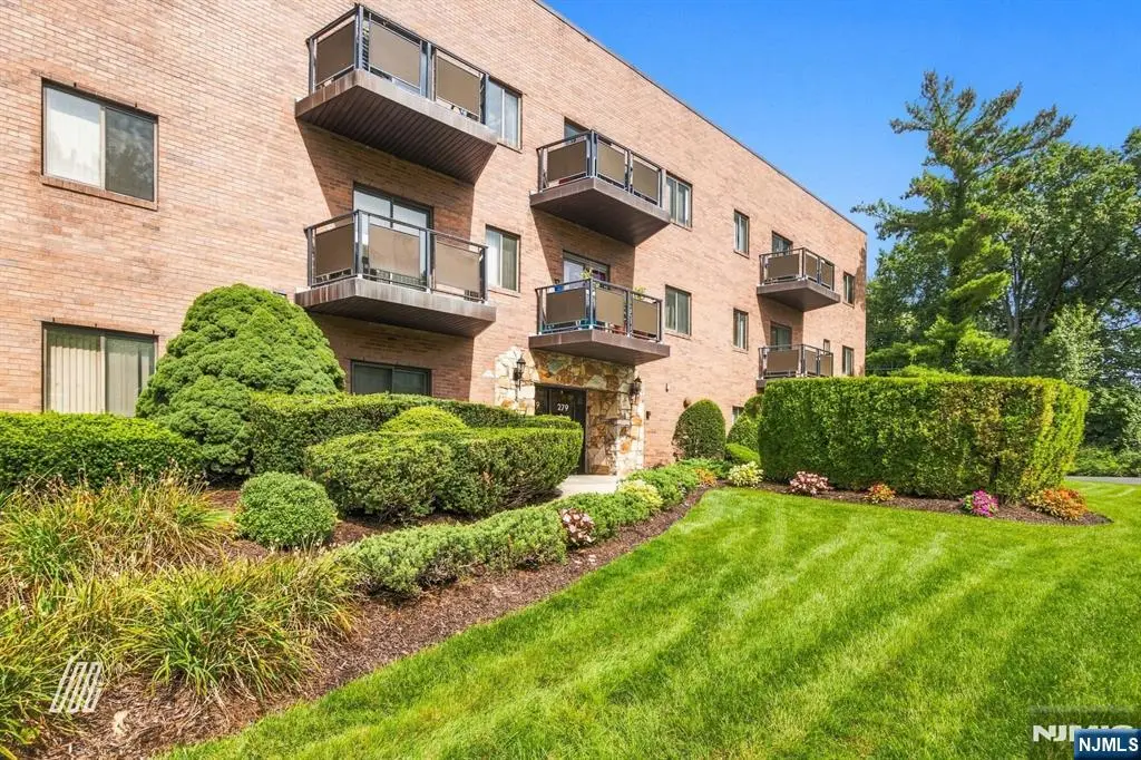 279 Clark Street A9, Hackensack, NJ 07601 - #1