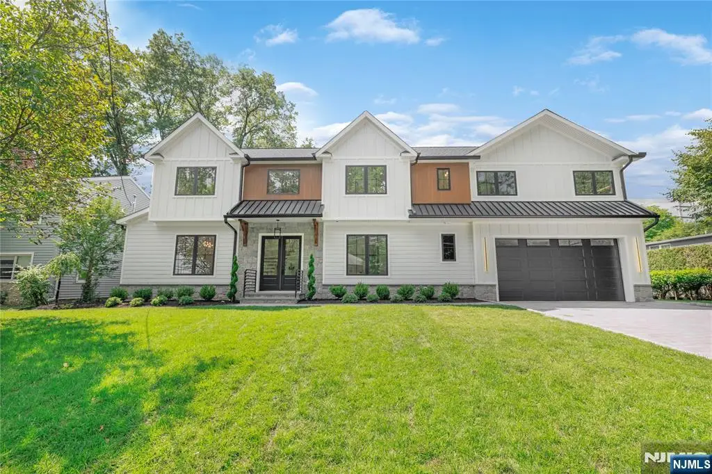 10 Radburn Road, Glen Rock, NJ 07452 - #1