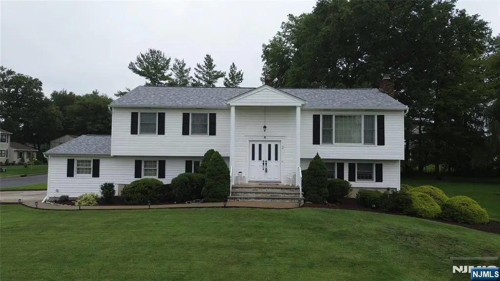 2 Tanglewood Drive, East Hanover, NJ 07936 - #1