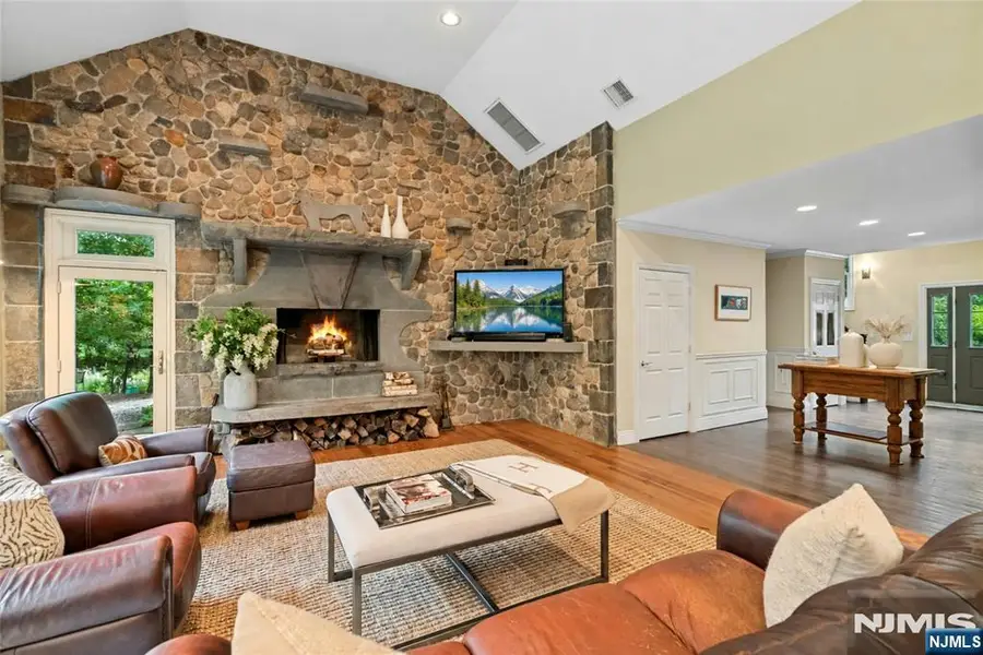 51 Rutherford Place, Montvale, NJ 07645 - #3