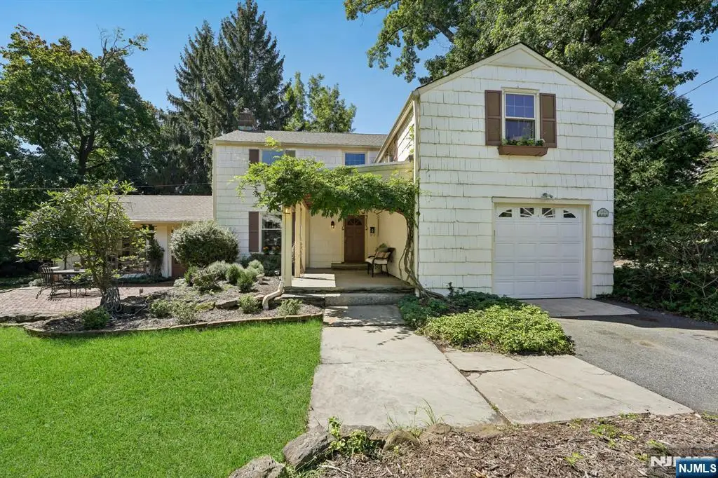 1 Seneca Place, Montclair, NJ 07043 - #1