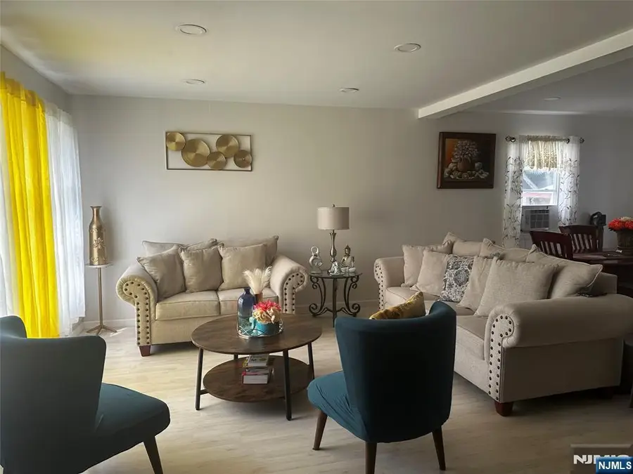 35-37 Montclair Avenue, Clifton, NJ 07011 - #3