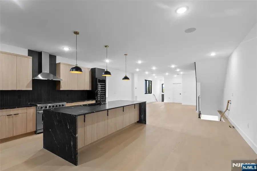 704 Chestnut Street B, Secaucus, NJ 07094 - #2