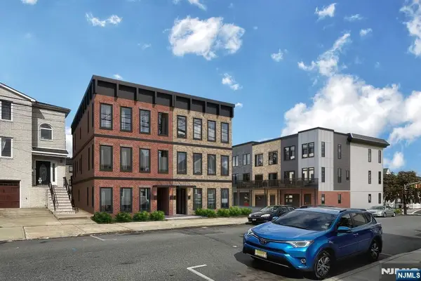 502 Davis Avenue, Harrison, NJ 07029