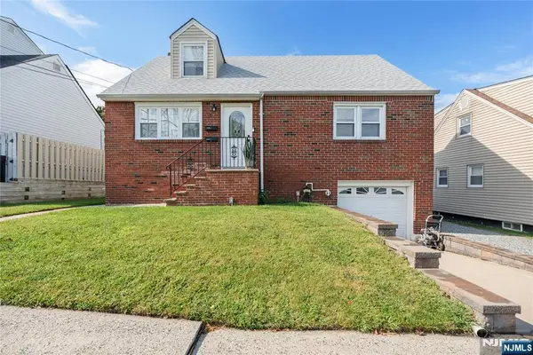 7 Veterans Place, North Arlington, NJ 07031