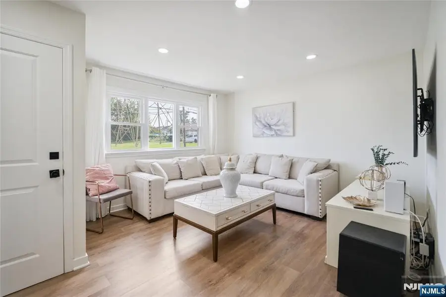 7 Veterans Place, North Arlington, NJ 07031 - #3