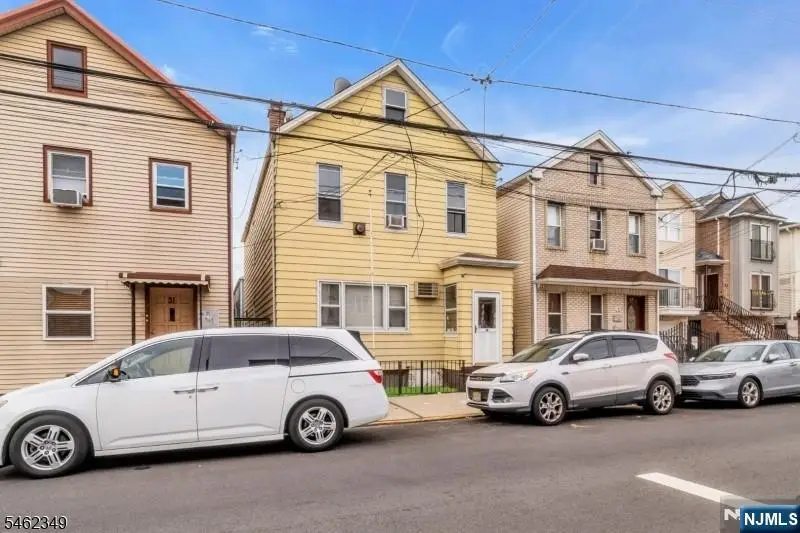 29 Kossuth Street, Newark, NJ 07105 - #3