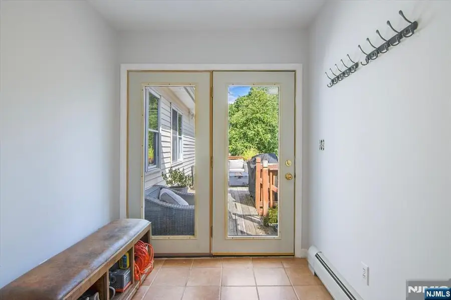 25 Tansboro Road, Upper Greenwood Lake, NJ 07421 - #3