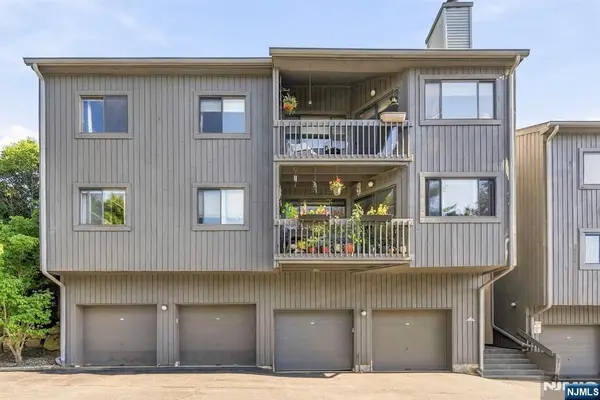 179 Redwood Court 11, Ramsey, NJ 07446