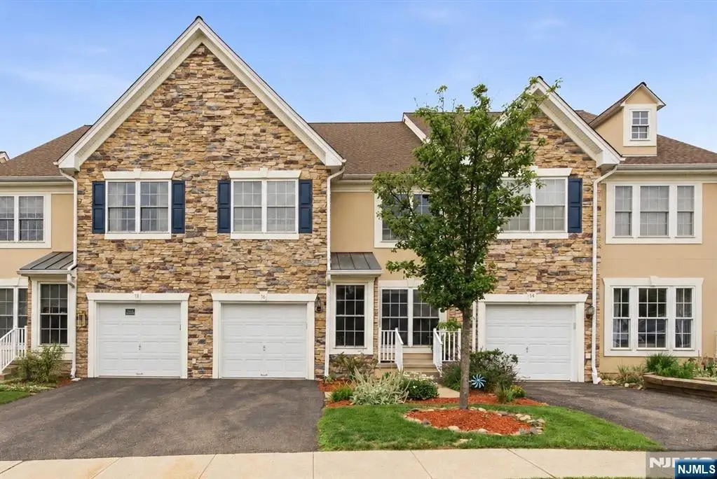 16 Magnolia Way, North Haledon, NJ 07508 - #1