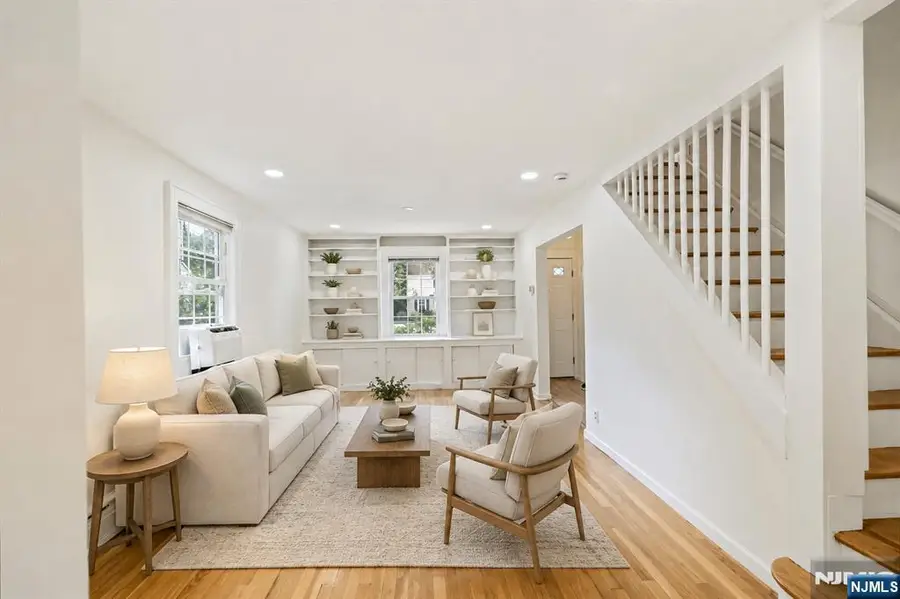 7 Burnham Place, Fair Lawn, NJ 07410 - #2