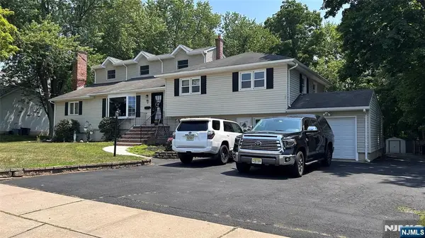 62 Andover Drive, Wayne, NJ 07470