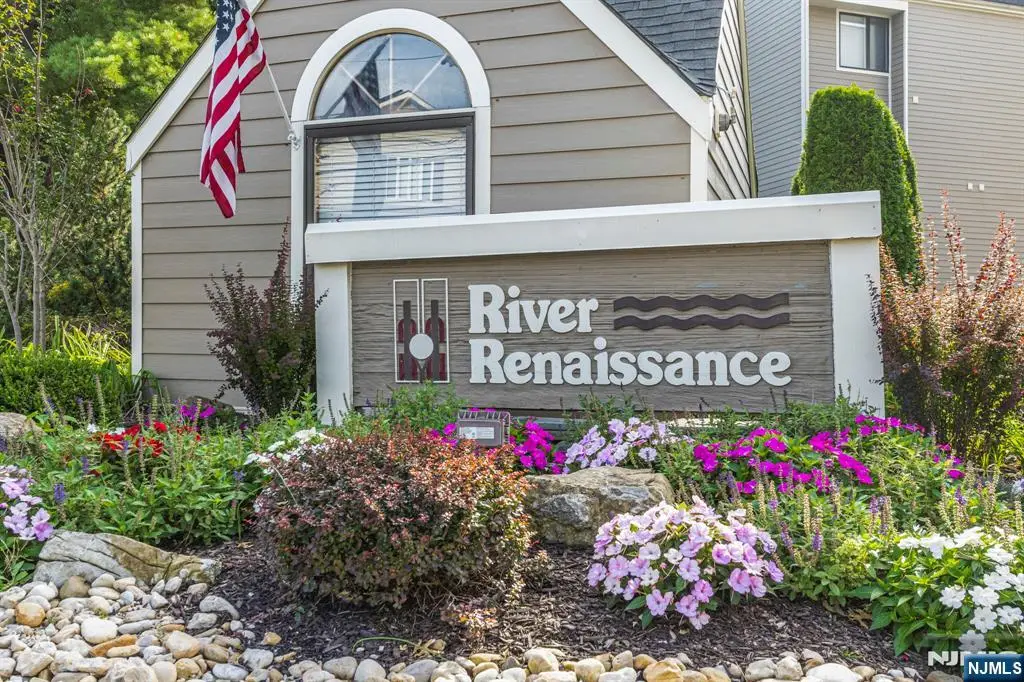 518 River Renaissance B18, East Rutherford, NJ 07073 - #1