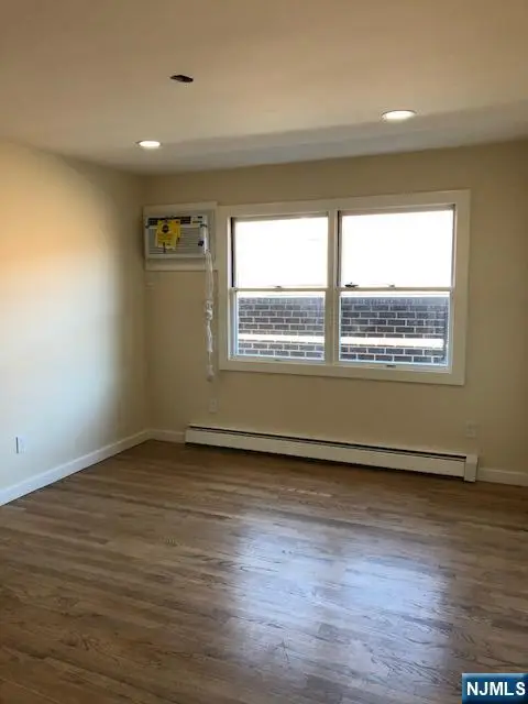 127 68th Street 15, Guttenberg, NJ 07093 - #2