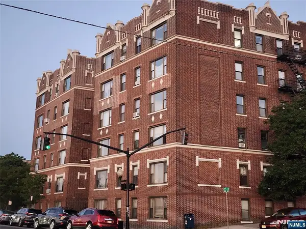 1055 Boulevard East B7, Weehawken, NJ 07086