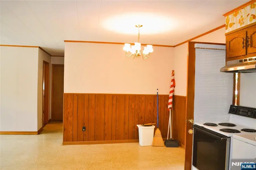 11 Woods Road, Sandyston, NJ 07826 - #2