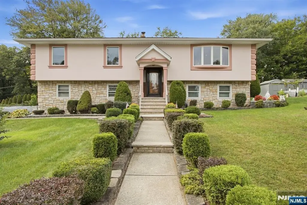 14 Leonard Road, Butler, NJ 07405 - #1