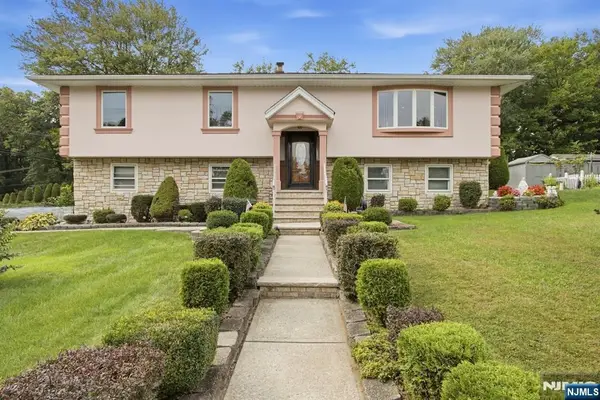 14 Leonard Road, Butler Borough, NJ 07405