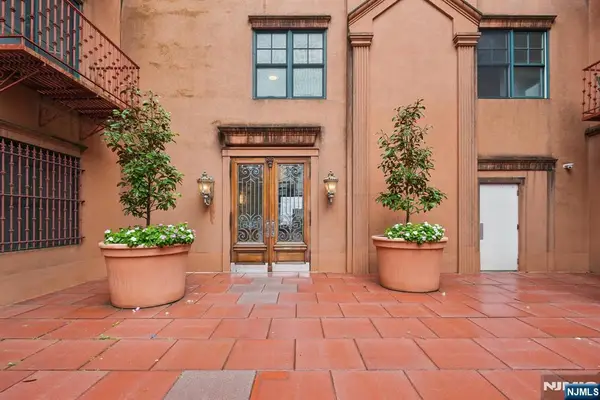 85 Broadway 3C, Jersey City, NJ 07306