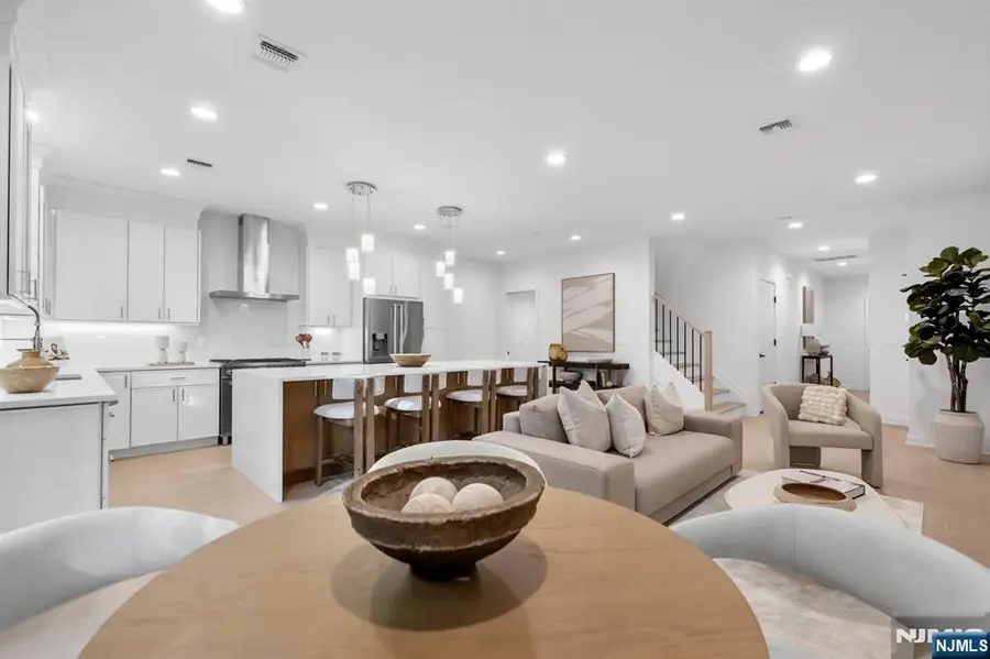 9 Fey Place, Oradell, NJ 07649 - #2