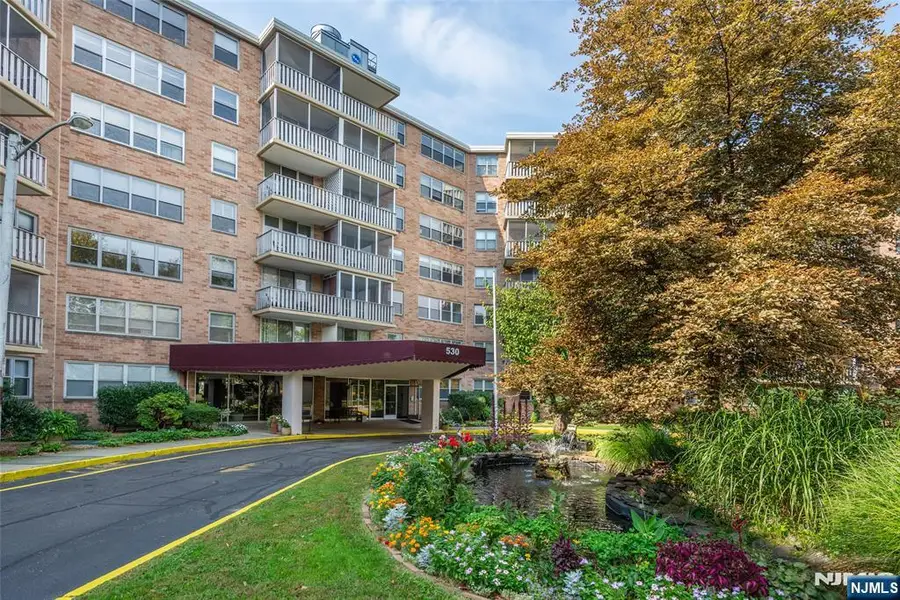 530 Valley 7Z, Montclair, NJ 07043 - #2