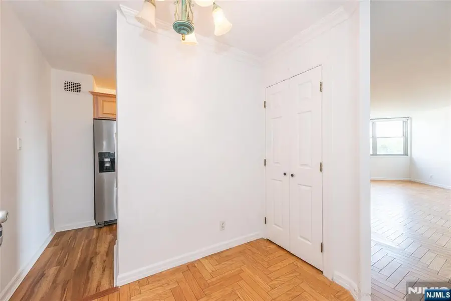 530 Valley 7Z, Montclair, NJ 07043 - #3