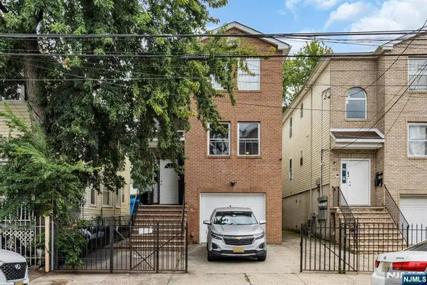 914 18th Street, Newark, NJ 07108