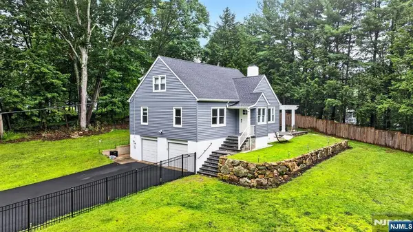 6 Estler Lane, Boonton Township, NJ 07005