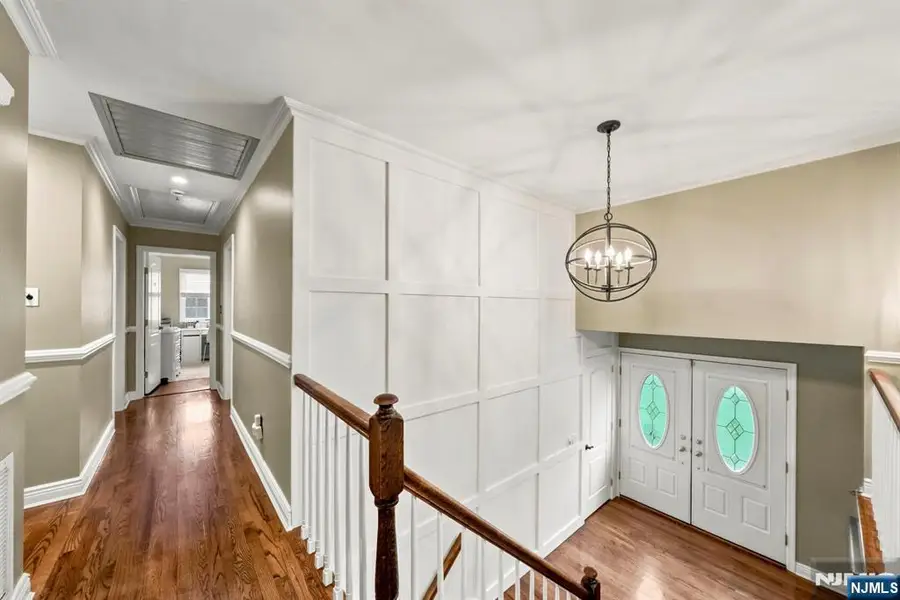 61 Geoffrey Way, Wayne, NJ 07470 - #3