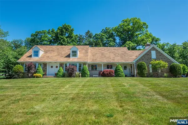 2 Baron Road, West Milford, NJ 07480