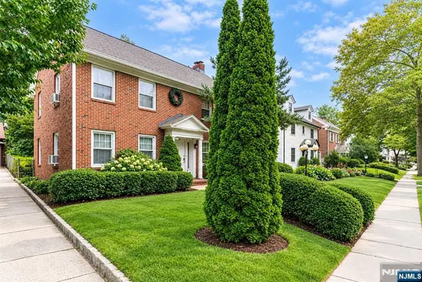 523-525 Lake, Newark, NJ 07104