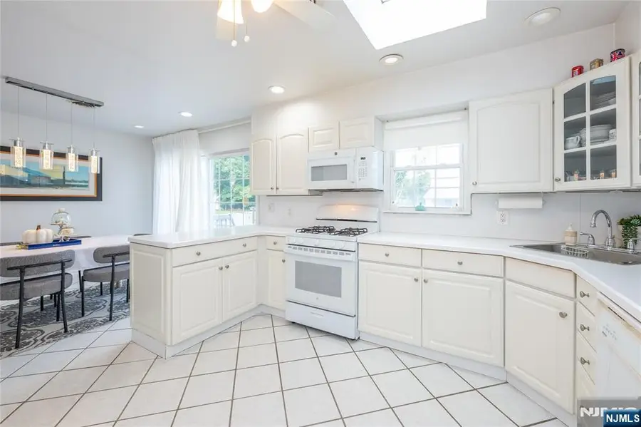1555 Ratzer Road, Wayne, NJ 07470 - #3