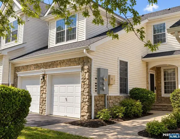 56 Westgate Drive 504, Clinton Twp, NJ 08801