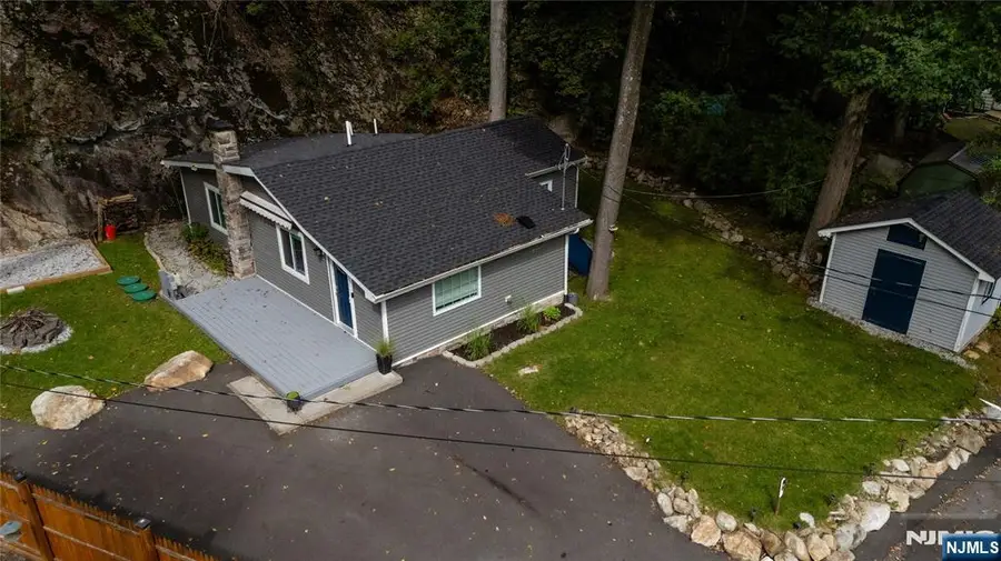 6 Oak Lane, Hardyston, NJ 07460 - #2